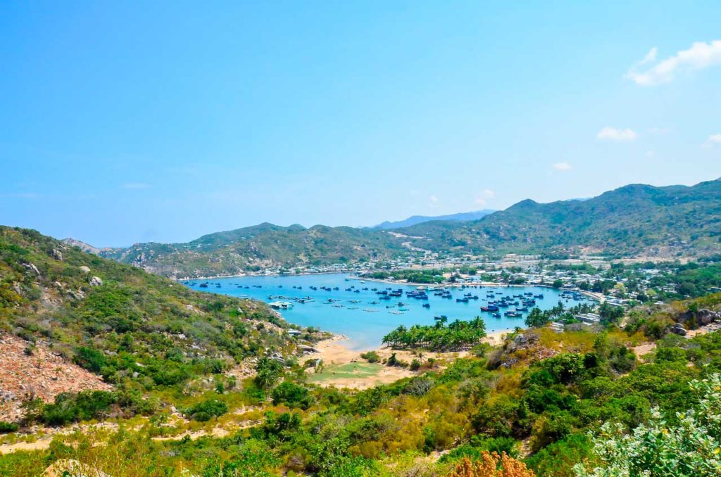 Voyage Ninh  Thuan  un site touristique Plages du Vietnam 